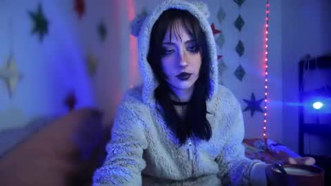 Aurorabut ur dad just calls me Rory online show from 12-19-25, 10:44