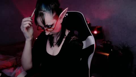 Aurorabut ur dad just calls me Rory online show from 04-04-26, 12:35