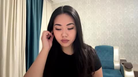 Snapshot of brandysveum chatting on 10-16-25, 03:13 Aypril   online show from 10-16-25, 03:13