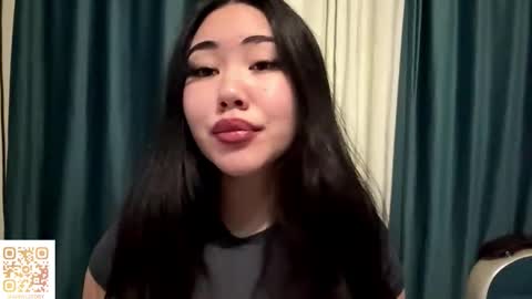 Aypril   online show from 11-17-25, 01:17