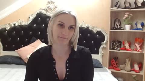 Snapshot of brandyweed chatting on 01-14-25, 07:17 brandyweed online show from 01-14-25, 07:17