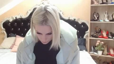 Snapshot of brandyweed chatting on 02-27-25, 07:01 brandyweed online show from 02-27-25, 07:01