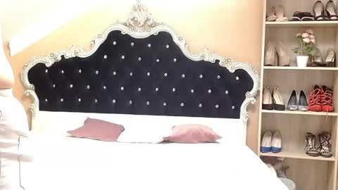 Snapshot of brandyweed chatting on 10-30-25, 08:38 brandyweed online show from 10-30-25, 08:38