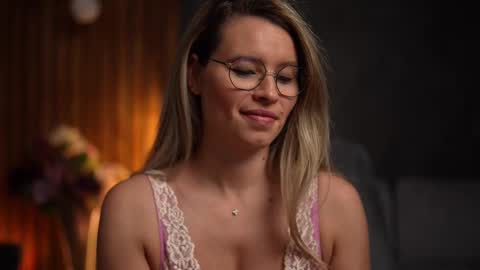 Alex online show from 02-14-25, 04:47