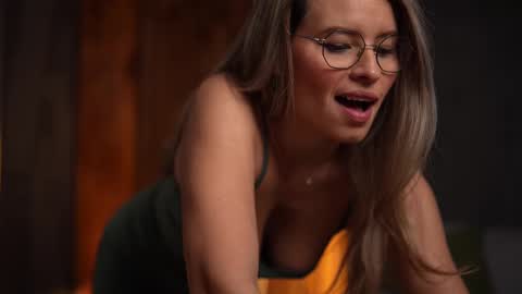 Alex online show from 03-06-25, 04:41