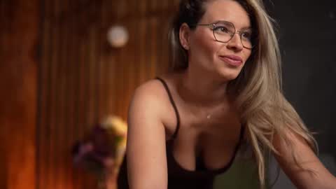 Alex online show from 03-12-25, 04:41