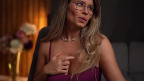 Alex online show from 10-04-25, 04:10