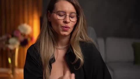 Alex online show from 11-13-25, 05:17