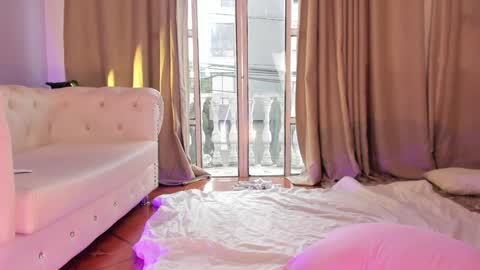   online show from 02-04-25, 03:36