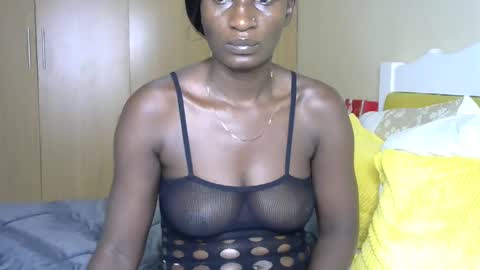 Snapshot of brat_bubble chatting on 02-16-25, 02:21 brat_bubble online show from 02-16-25, 02:21