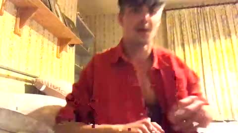 Snapshot of bratdownunder chatting on 12-26-24, 07:27 Bratdownunder online show from 12-26-24, 07:27