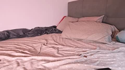 Annie online show from 01-26-25, 10:02