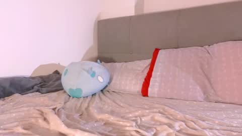 Annie online show from 02-13-25, 07:10