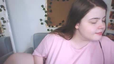 Snapshot of brattyprincess_emma chatting on 09-14-25, 01:32 Emma online show from 09-14-25, 01:32