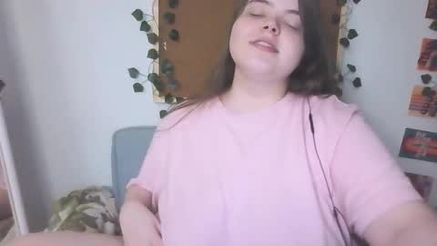 Snapshot of brattyprincess_emma chatting on 09-18-25, 01:18 Emma online show from 09-18-25, 01:18