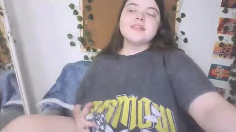 Snapshot of brattyprincess_emma chatting on 09-20-25, 06:09 Emma online show from 09-20-25, 06:09