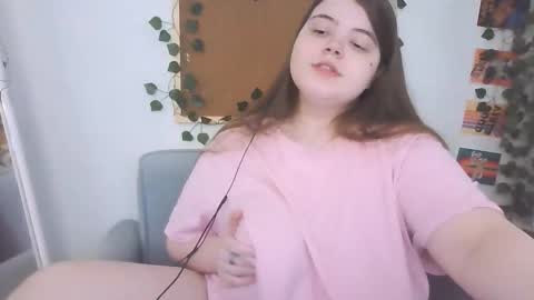 Snapshot of brattyprincess_emma chatting on 10-07-25, 09:28 Emma online show from 10-07-25, 09:28