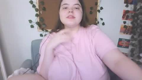 Snapshot of brattyprincess_emma chatting on 10-11-25, 06:39 Emma online show from 10-11-25, 06:39