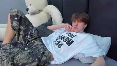 Brax online show from 02-26-25, 03:08