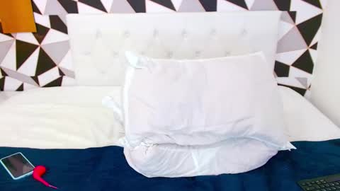 Alice online show from 12-28-24, 02:33