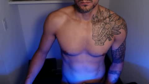 Snapshot of break_dusk chatting on 11-14-25, 04:55 break_dusk online show from 11-14-25, 04:55