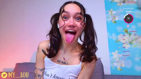 Snapshot of breeding_material chatting on 11-22-25, 03:22 Ashley Dolce and Lou online show from 11-22-25, 03:22