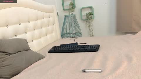 Brelland online show from 02-12-25, 01:27