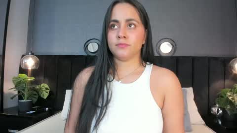Snapshot of brenda__garcia chatting on 06-05-26, 03:13 online show from 06-05-26, 03:13