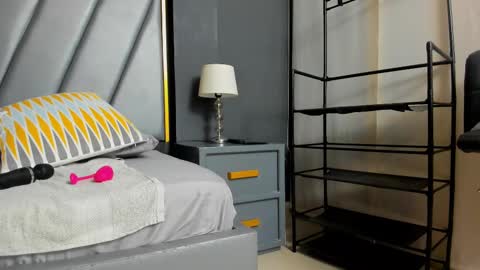 Brenda Time Schedule 0600 - 1400 GMT-5 online show from 03-12-25, 10:48