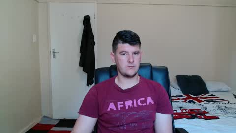 ask me lol online show from 10-28-25, 04:49