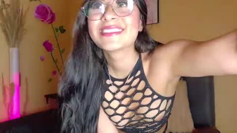 Snapshot of brendarojas_ chatting on 06-24-26, 05:34 Brenda online show from 06-24-26, 05:34