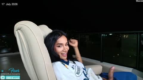 Snapshot of brendyn08 chatting on 07-18-26, 05:11 nana online show from 07-18-26, 05:11