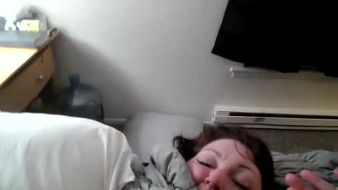 Snapshot of bretday chatting on 02-13-25, 07:35 fresh meats online show from 02-13-25, 07:35