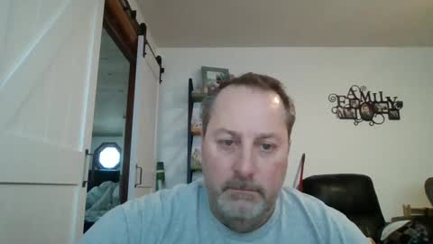 hey online show from 02-11-25, 01:20