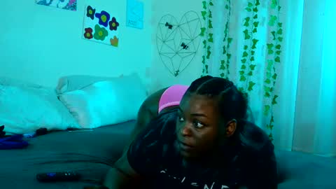 Bria Bubbles online show from 12-08-24, 07:15