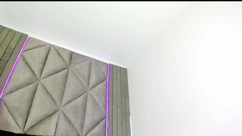 B R I A  online show from 01-23-25, 05:56