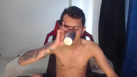 Snapshot of brian_sweetx chatting on 03-15-26, 07:42 Brian sweetx Independent online show from 03-15-26, 07:42