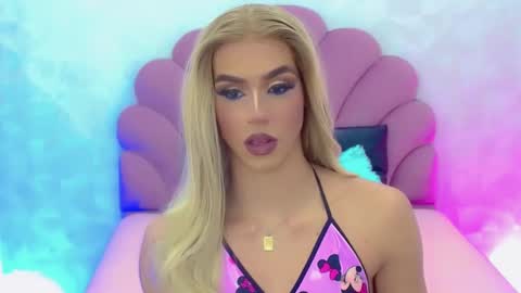 BRIANA online show from 12-22-24, 04:06