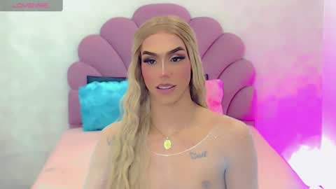 BRIANA online show from 02-15-25, 10:55