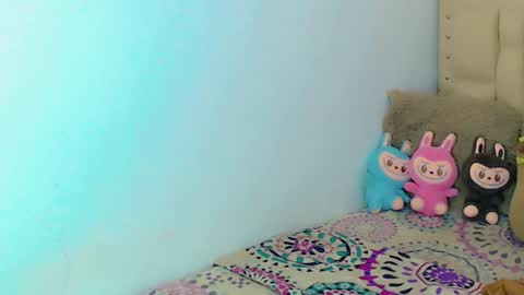 BRIANA online show from 11-29-25, 08:23