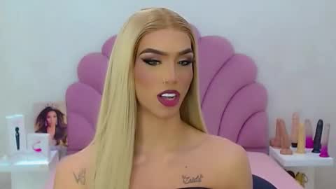 BRIANA online show from 02-22-26, 05:40