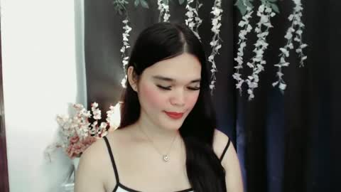 Snapshot of briana_sinclaire chatting on 06-11-26, 03:37 Claire online show from 06-11-26, 03:37