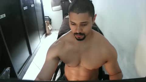 Snapshot of brianaries chatting on 09-15-25, 03:45 brianaries online show from 09-15-25, 03:45