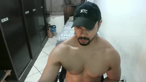 Snapshot of brianaries chatting on 04-26-26, 01:03 brianaries online show from 04-26-26, 01:03