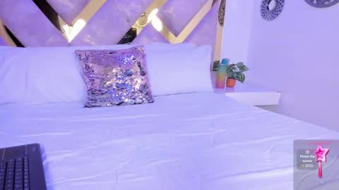 Snapshot of briannahill_ chatting on 09-27-25, 12:32 Brianna online show from 09-27-25, 12:32