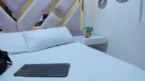 Snapshot of briannahill_ chatting on 10-05-25, 11:41 Brianna online show from 10-05-25, 11:41