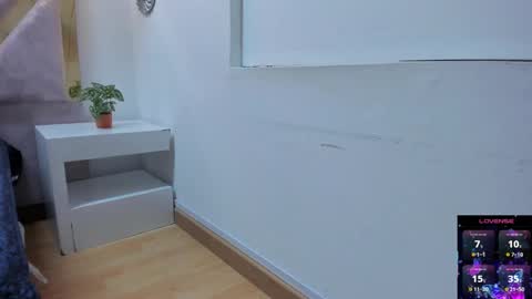 Snapshot of briannahill_ chatting on 10-18-25, 11:55 Brianna online show from 10-18-25, 11:55