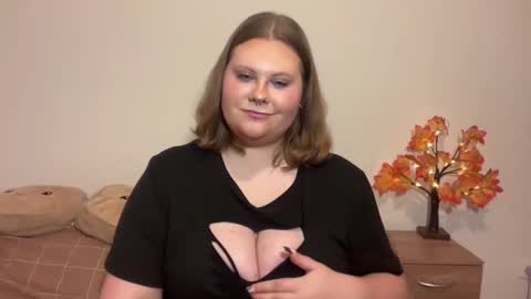 Snapshot of briannakiss21 chatting on 11-16-25, 07:30 Brianna online show from 11-16-25, 07:30