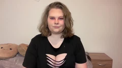 Snapshot of briannakiss21 chatting on 12-16-25, 01:27 Brianna online show from 12-16-25, 01:27