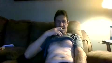 Snapshot of brickmaster2021 chatting on 01-01-25, 01:59 Mike online show from 01-01-25, 01:59